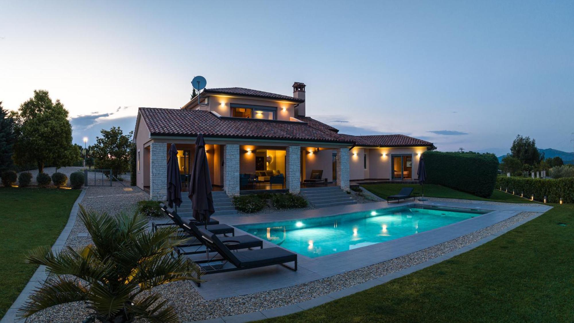 Villa Labin In Zartinj - Luxury Privacy Heated Pool With Auto Cover Экстерьер фото